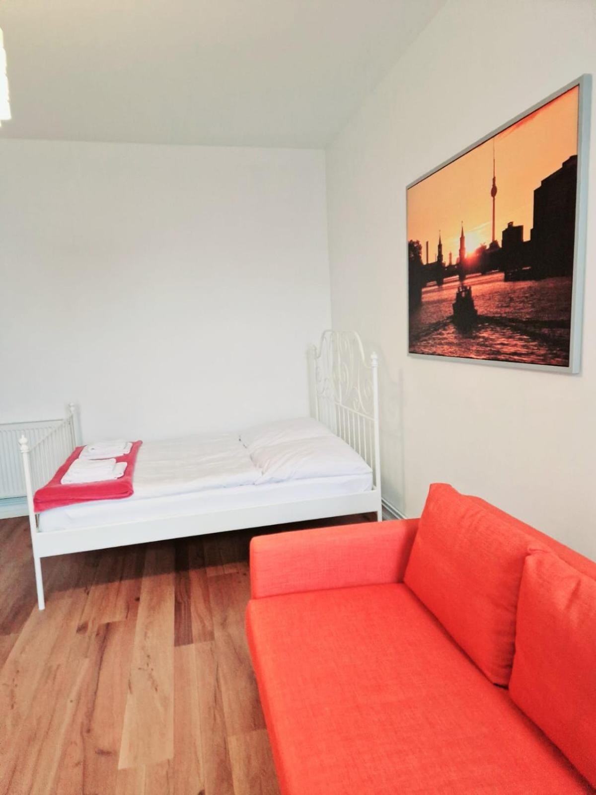 City Studio Apartment For 4, Near Sonnenallee 베를린 외부 사진