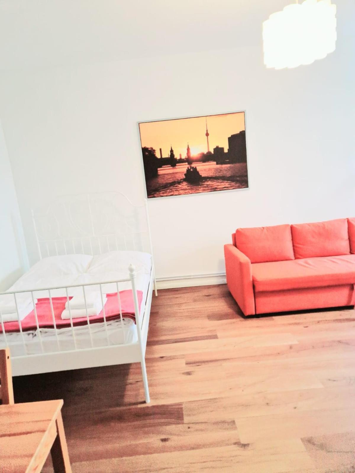 City Studio Apartment For 4, Near Sonnenallee 베를린 외부 사진